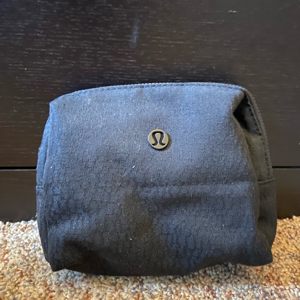 Lululemon bag